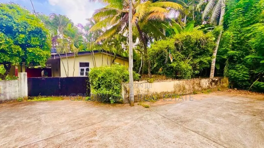 Valuable Residential Land for Sale in Kadawatha