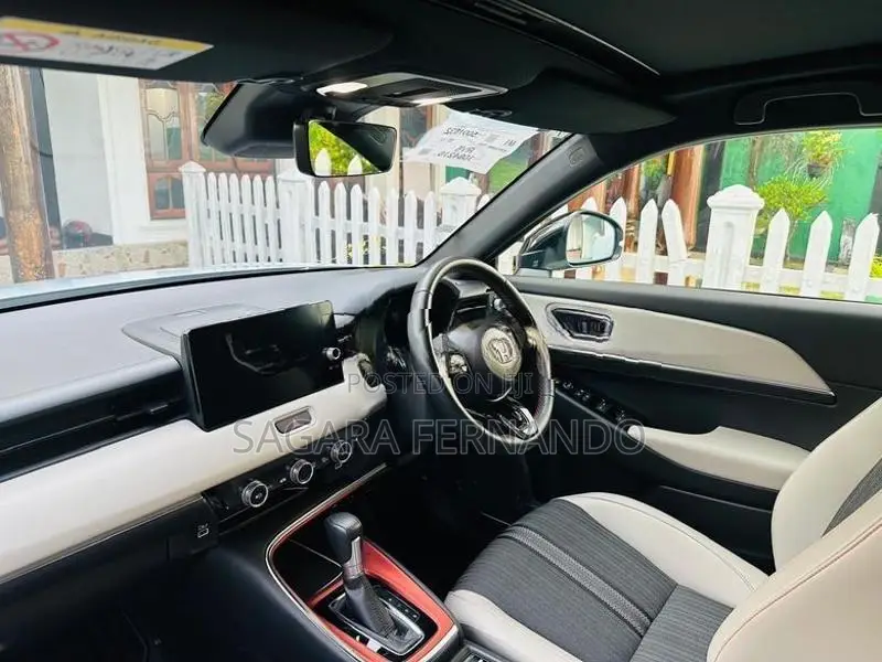 Honda Vezel Z Play 2023