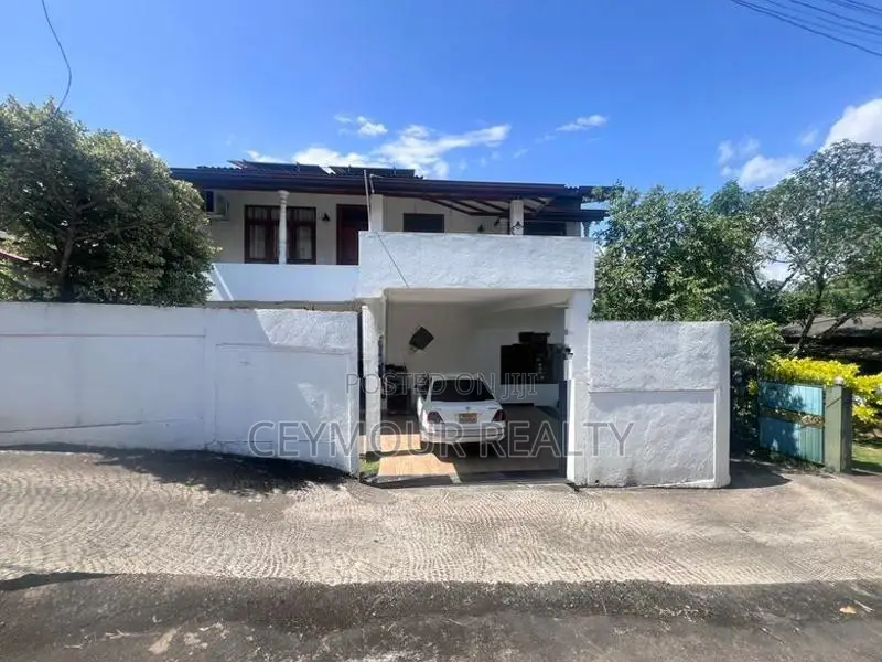 05 Bedroom House for Sale in Kottawa Kulasewana Road