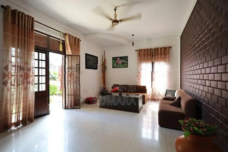 Gated community | House for sale in Piliyandala