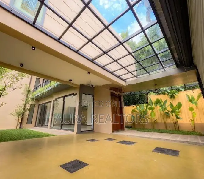 Brand New House for Sale on Lake Road Battaramulla (p-203)