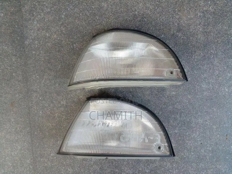 Toyota Lotto CR22 Front Buffer
