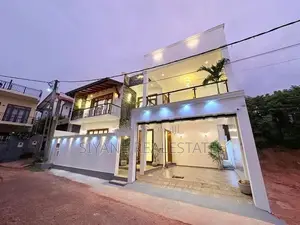 Brand New Luxury House for Sale in Malabe -Arangala