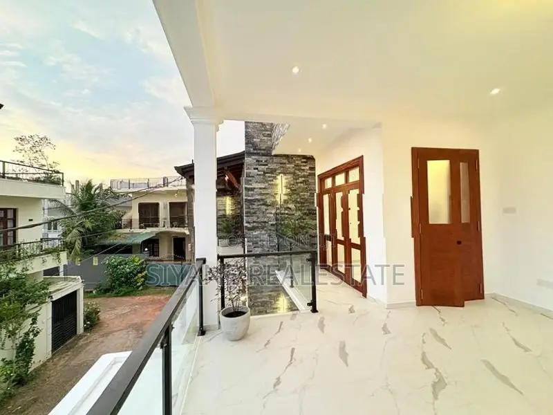 Brand New Luxury House for Sale in Malabe -Arangala