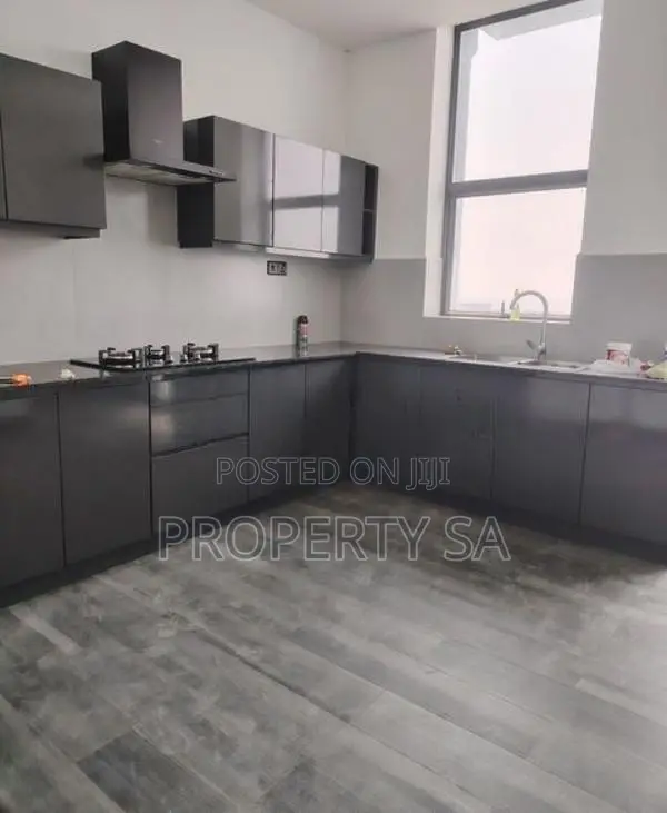 Apartment for rent in Kollpity ( Colombo 3)