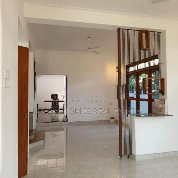 Spacious 5-Bedroom House For Sale – Kapuwatta, JA-ELA