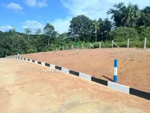 Kalagedihena Land Sale Near Kandy Road