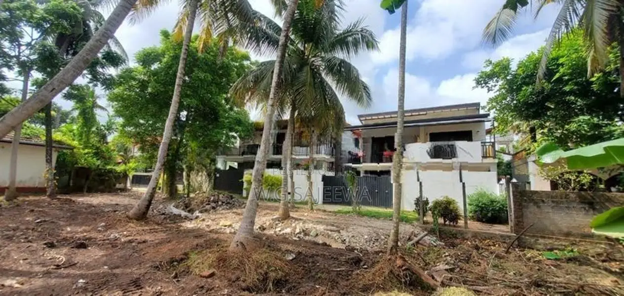 200m Main Road 12 Perch Land for Sale Ja-Ela