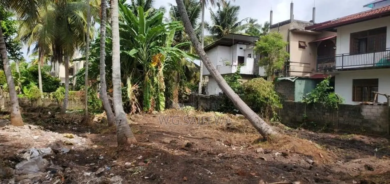 200m Main Road 12 Perch Land for Sale Ja-Ela