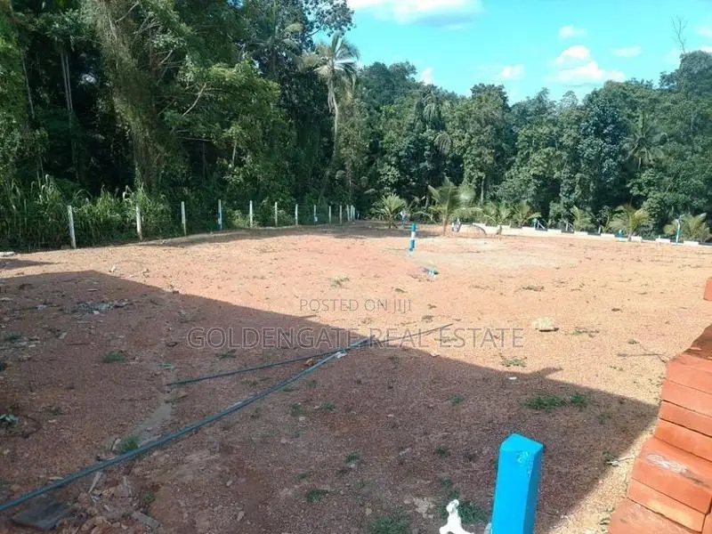 කඩවත ගණේමුල්ල පාරට 500m දුරින් ඉඩම්
