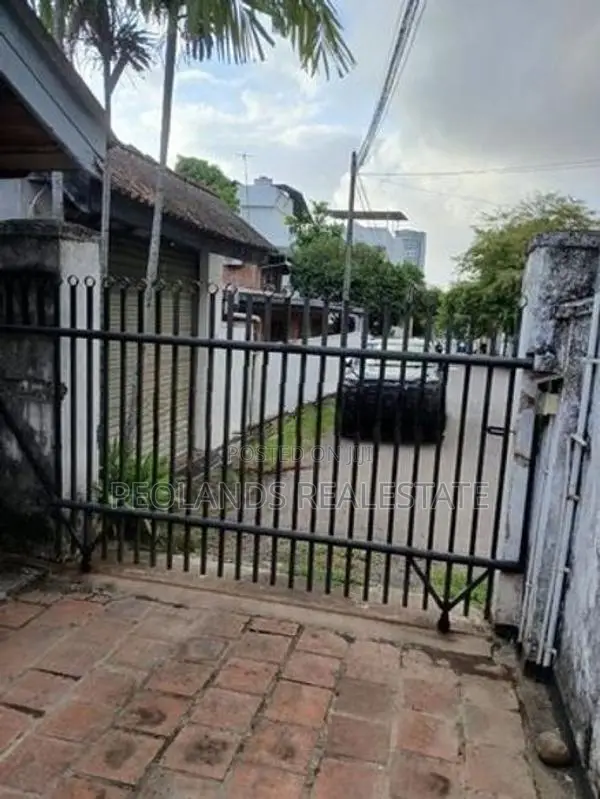 (NH818) House for Sale in Colombo 5