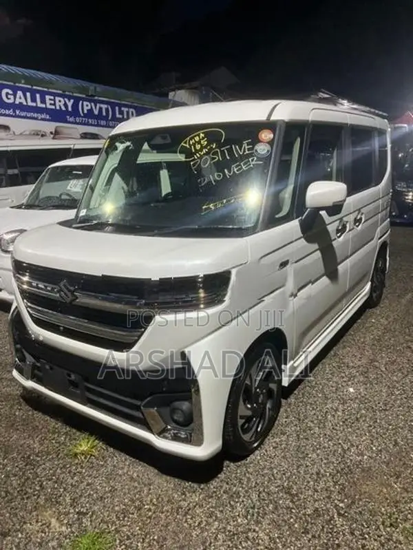 Suzuki Spacia Custom XS 2025