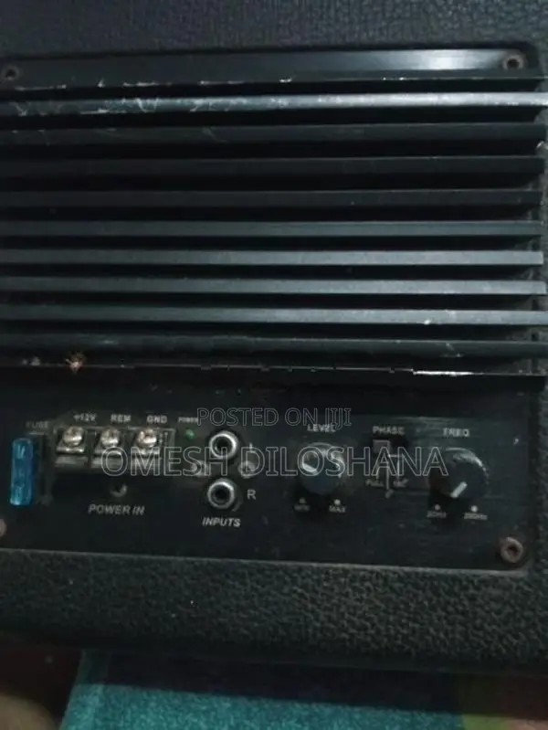 Vehicle Speaker Amp with Box Bluetooth