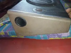 Vehicle Speaker Amp with Box Bluetooth
