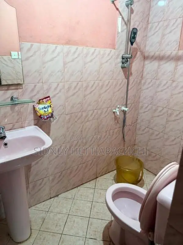 House for sale in Ja-ela-Lake City