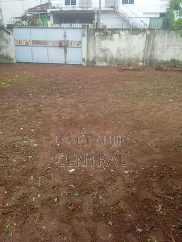 Prime Land with Two-Story Hotel for Sale – Mount Lavinia (C7-7888)