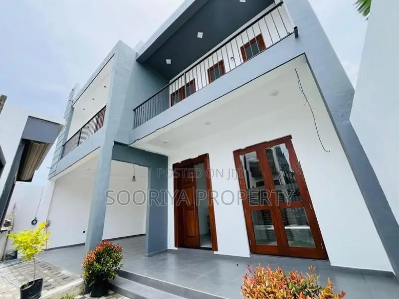 Modern 2 Story Brand New House for Sale in Piliyandala