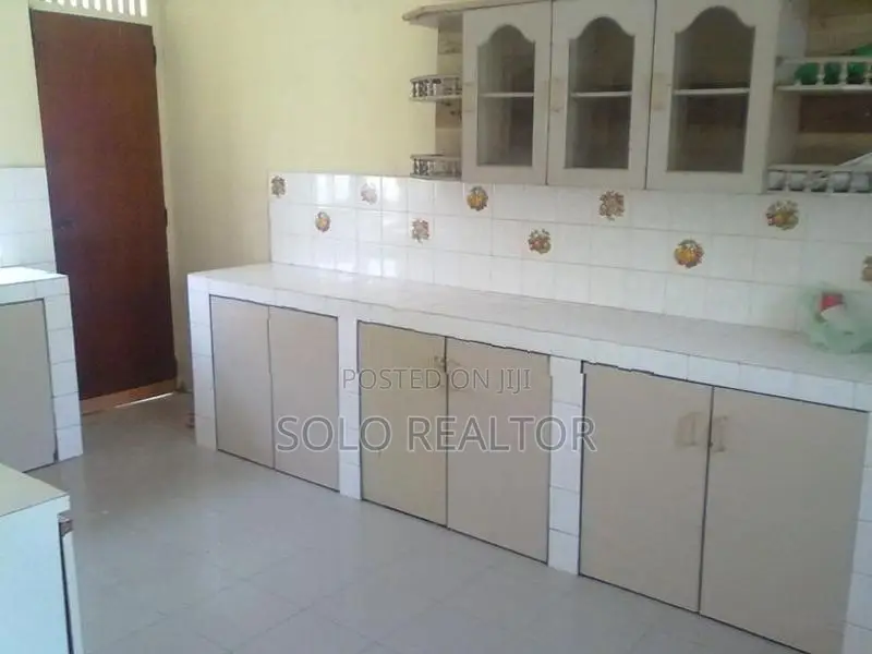 Spacious 3-Bedroom House for Sale – Attidiya, Dehiwala