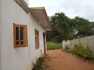 Land with House for Sale - Wariyapola