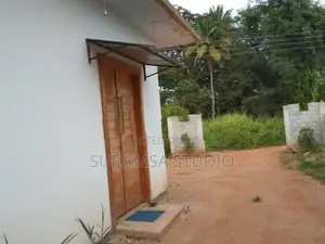 Land with House for Sale - Wariyapola