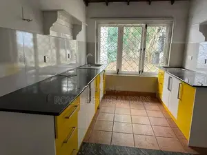04 Bedroom - House for Rent In Colombo 07