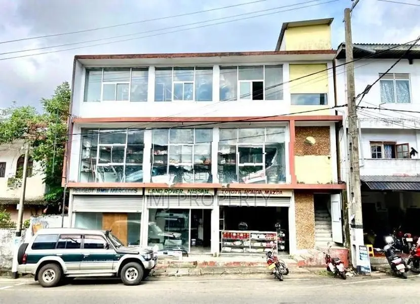 ( TC-1270) Valuable Commercial Building For Sale in Dehiwala