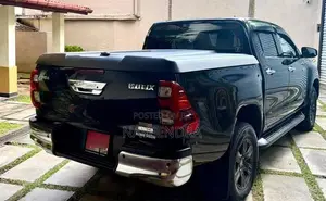 Toyota Hilux 2024