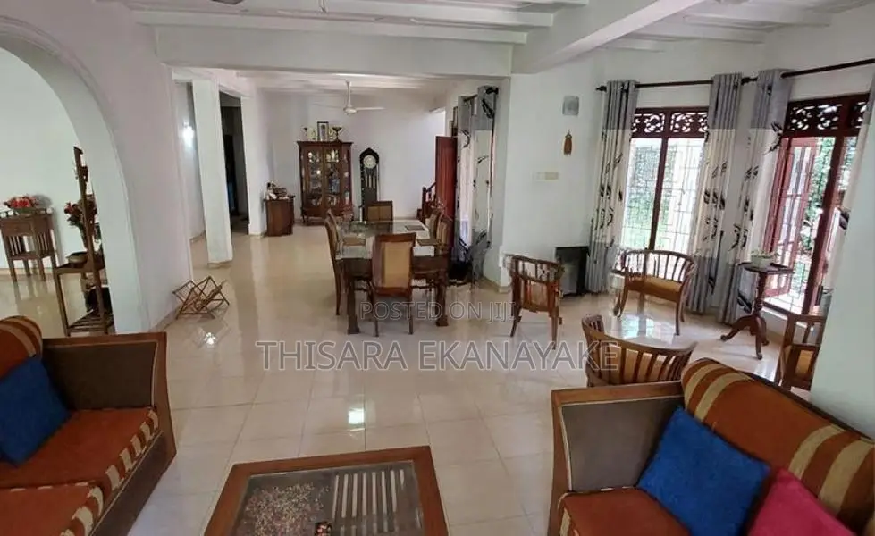 House with Land for Sale in Amunugama