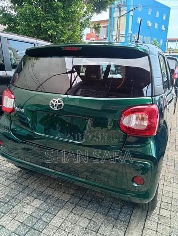 Toyota Passo X 2023