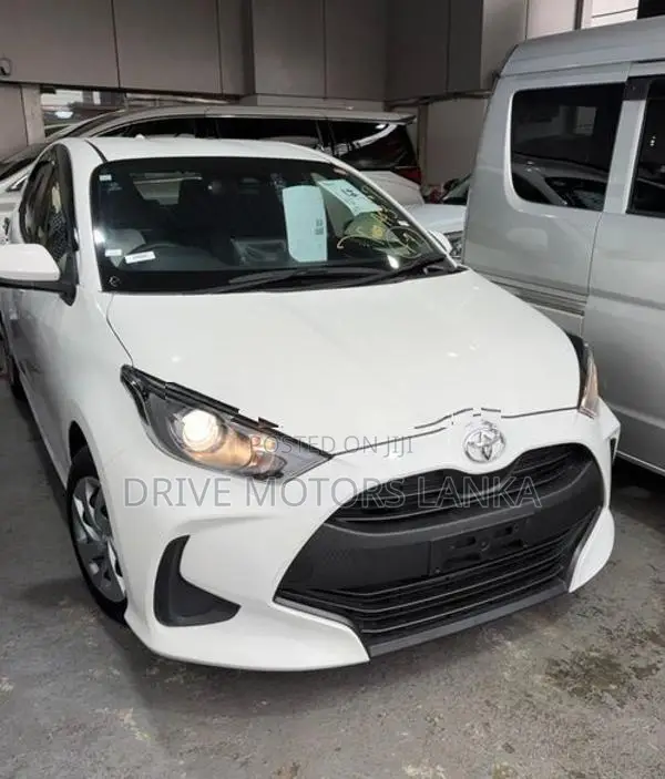 Toyota Yaris X Limited Push Start 2023