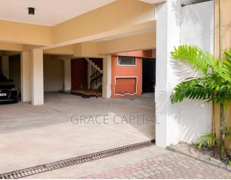 Apartment For Sale In Colombo 8