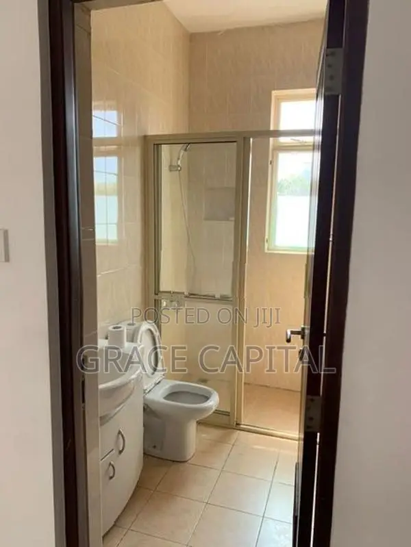 Apartment For Sale In Colombo 8