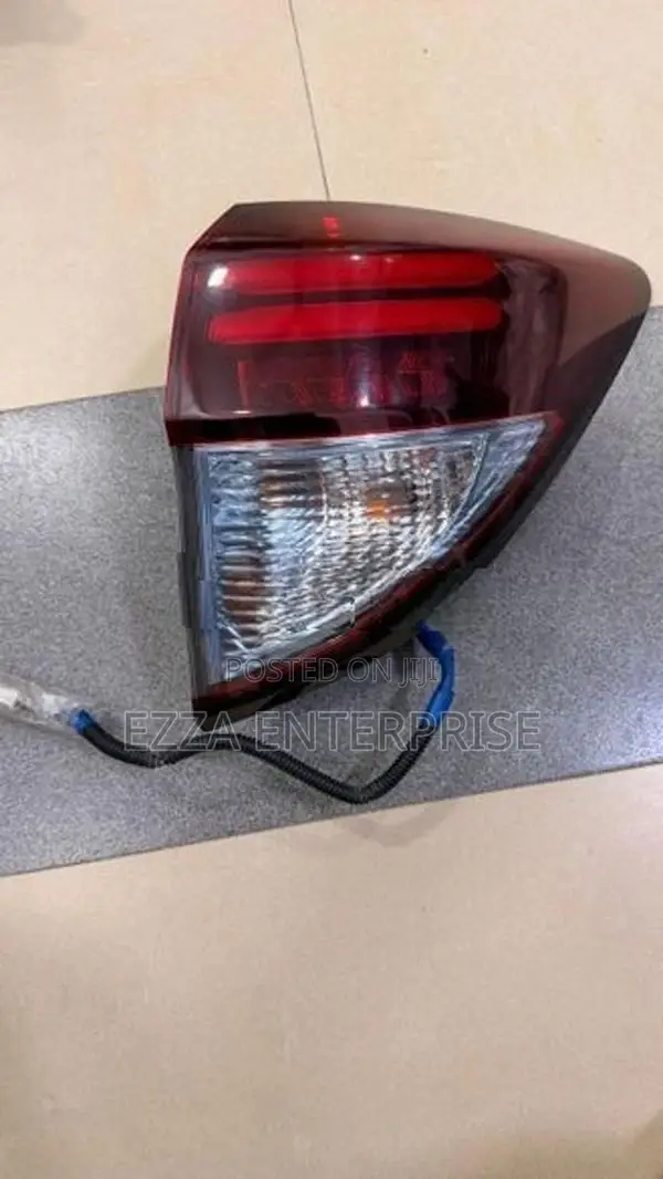 Honda Vezel RU3 Tail Lamp Set
