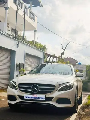 Mercedes Benz C350 E Premium Plus 2016