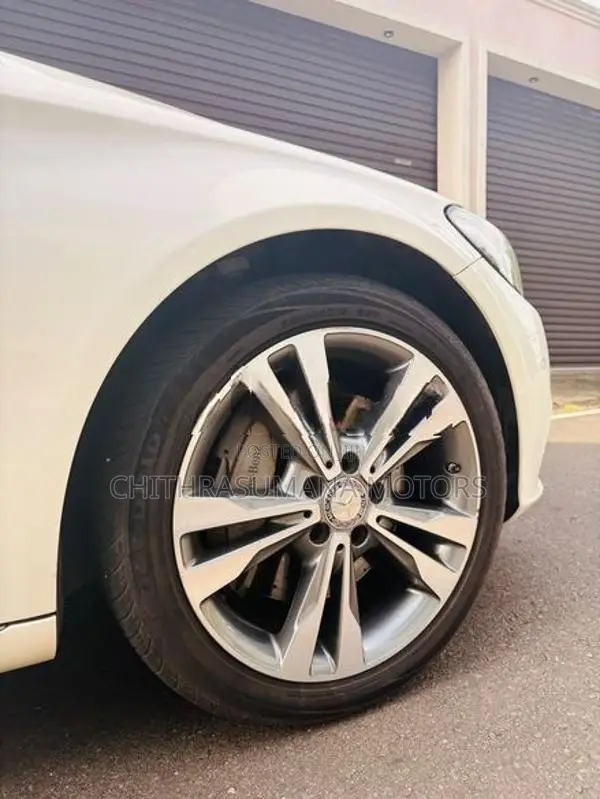 Mercedes Benz C350 E Premium Plus 2016