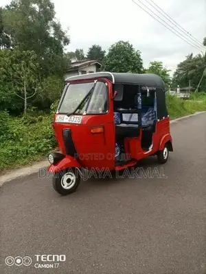 Bajaj RE 2003