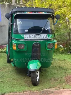 Bajaj RE 2012