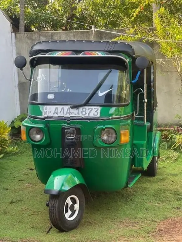 Bajaj RE 2012