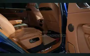 Cadillac Hongqi R Royce E Hs9 2026