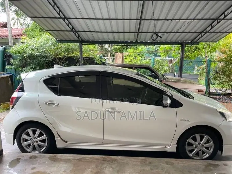 Toyota Aqua G Grade 2017