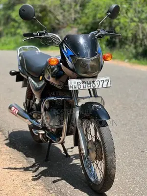 Bajaj CT100 2015