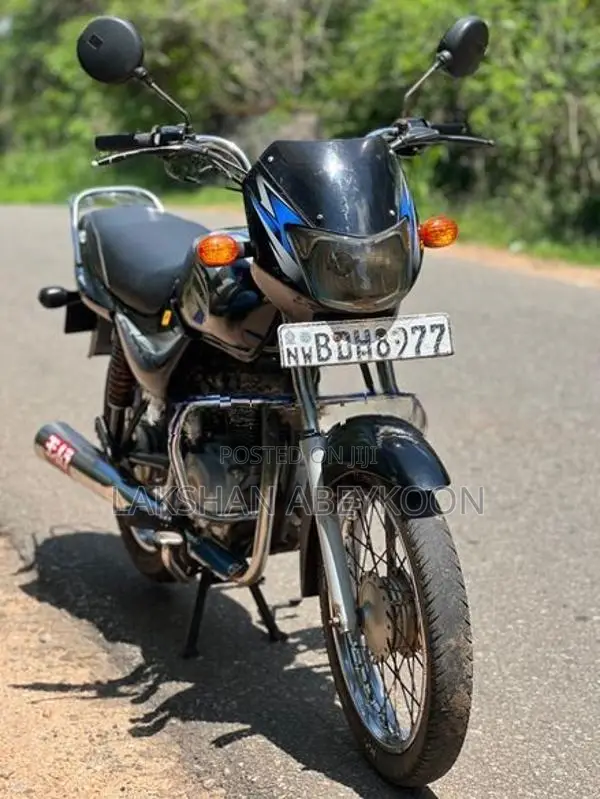 Bajaj CT100 2015