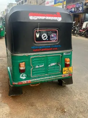 Bajaj RE 2004