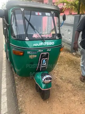 Bajaj RE 2004