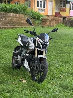 Bajaj Pulsar N160 Premium 2025