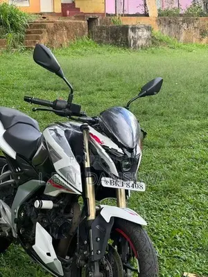 Bajaj Pulsar N160 Premium 2025