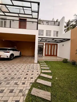 Spacious 4-Bedroom House Facing Pothuarawa Road, Malabe