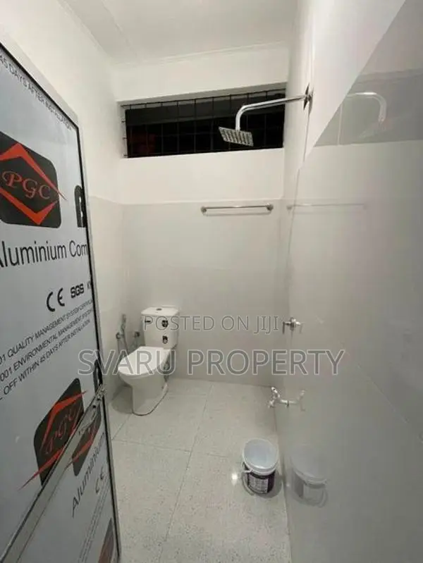 Colombo 05 - 02 Bedrooms 01st Floor Unit for Rent