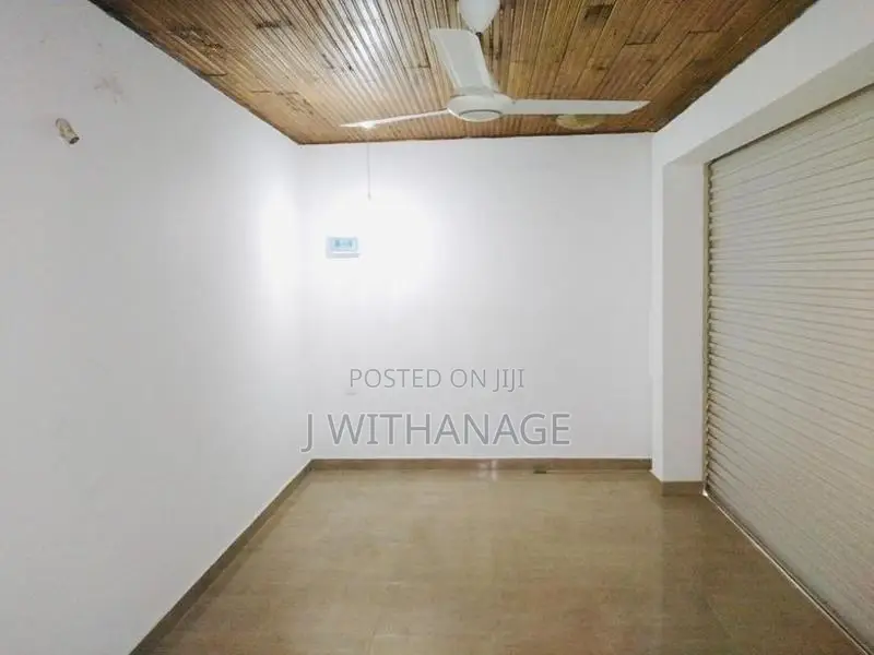 Shop for Rent near Kandy Road, Bulugaha Junction