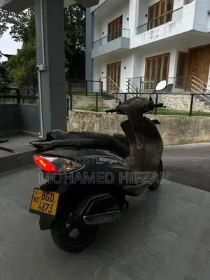TVS Wego Gray 2018